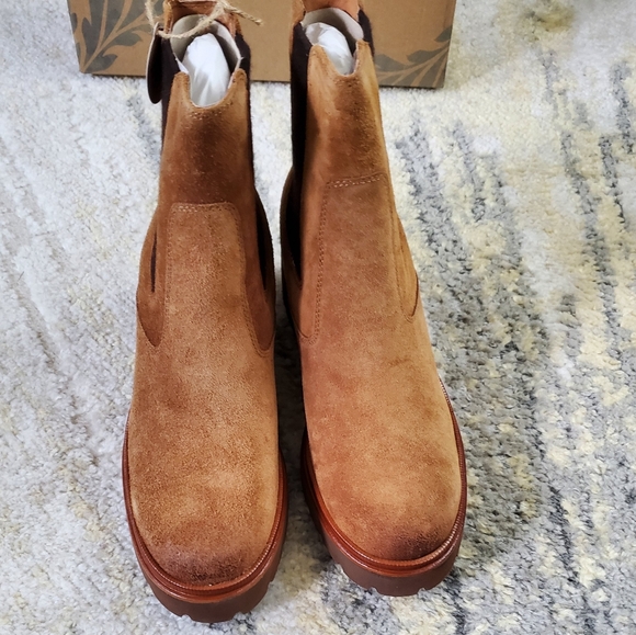 NWT Sofft Jordie Chelsea Boot - Brandy - Picture 6 of 10